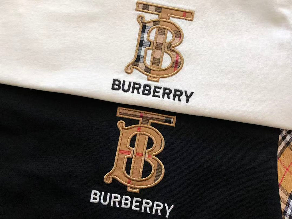 Burberry T-SHIRT