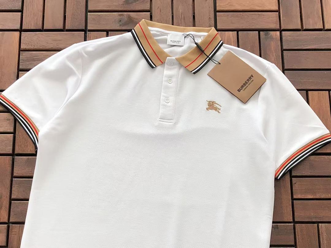 Burberry T-SHIRT