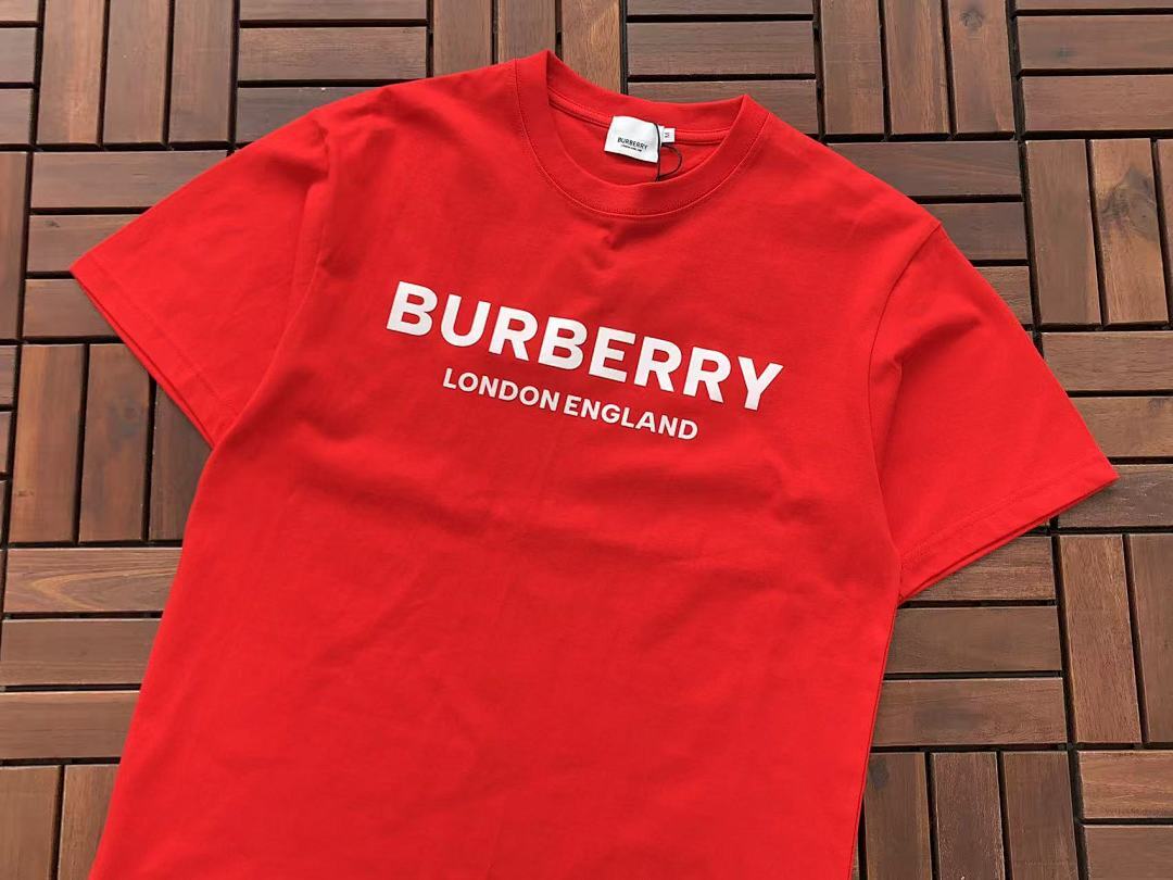 Burberry T-Shirt