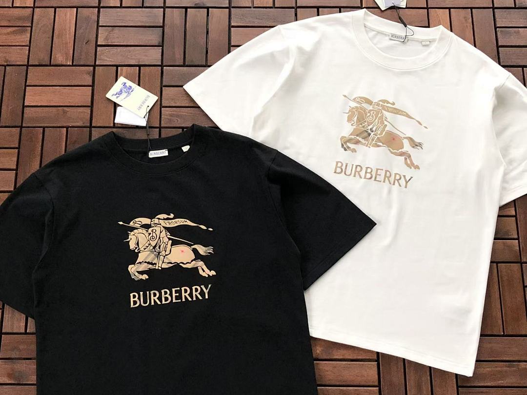 Burberry T-Shirt