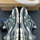 ASICS Product 142