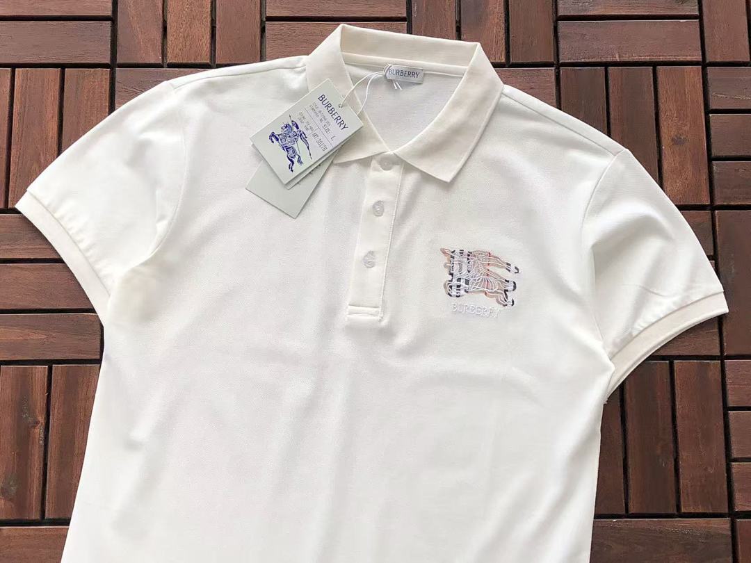 Burberry T-SHIRT