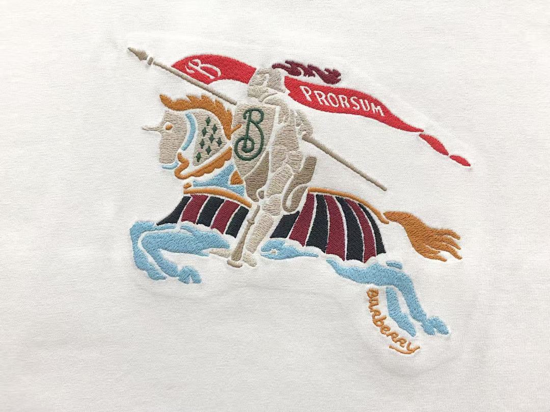 Burberry T-Shirt