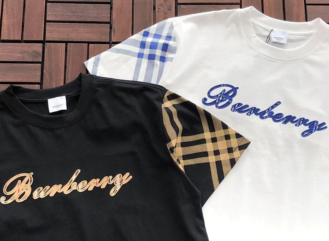 Burberry T-SHIRT