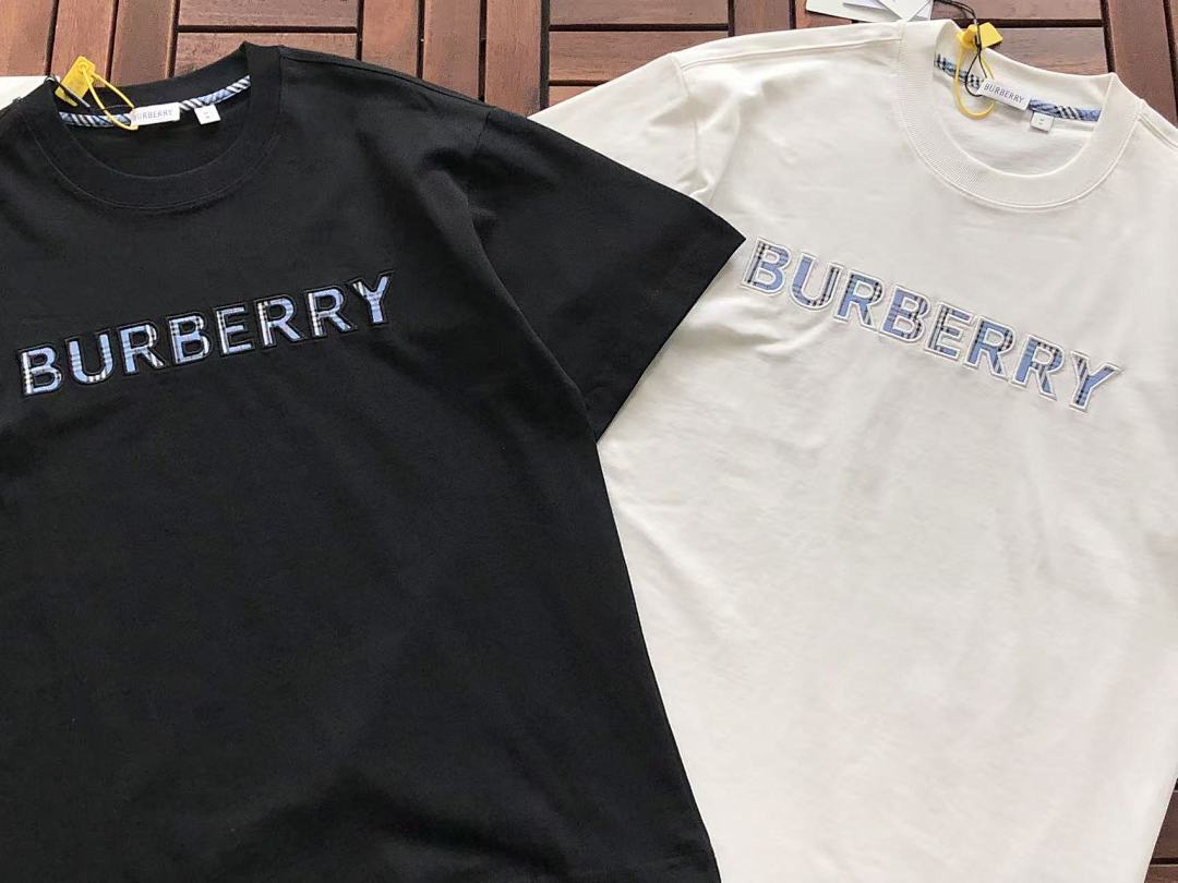 Burberry T-SHIRT