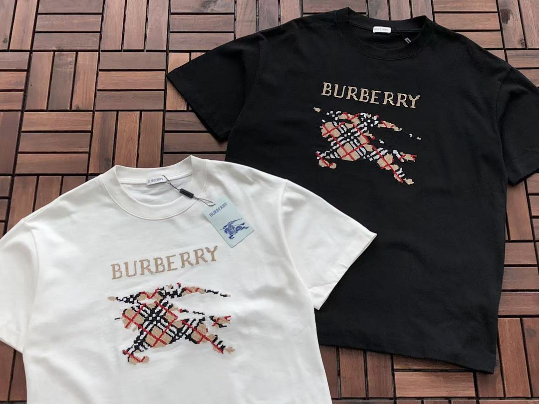 Burberry T-Shirt
