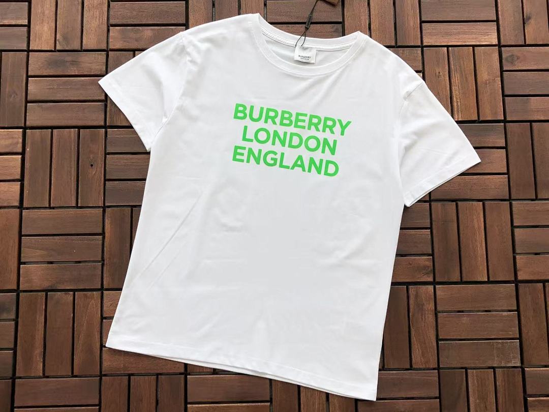 Burberry T-Shirt