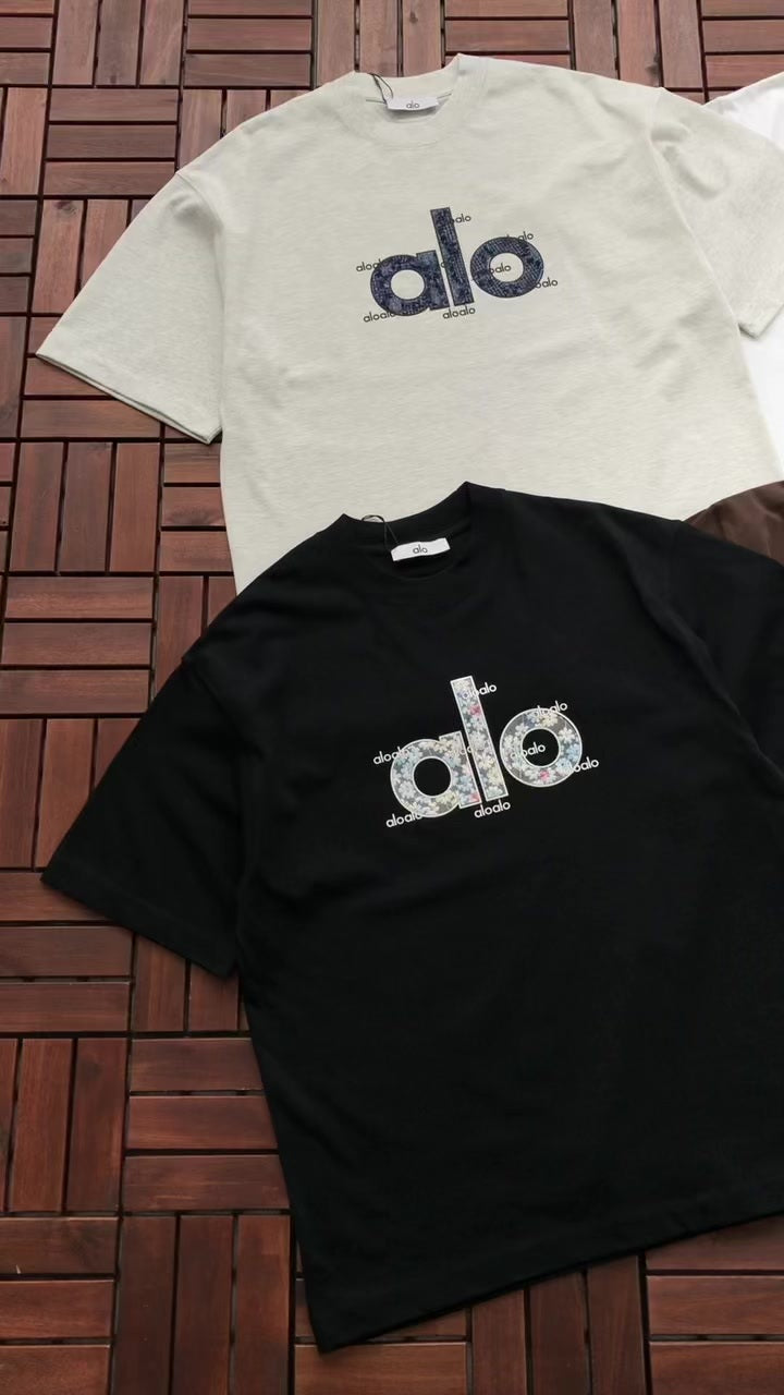 Alo Yoga T-Shirt