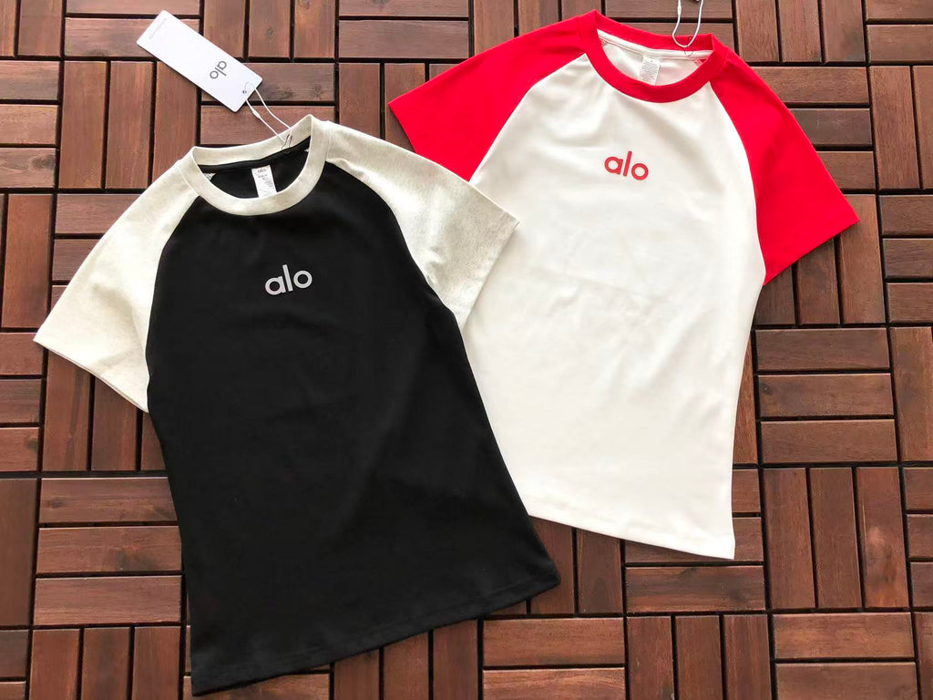 Alo Yoga Women's T-Shirt