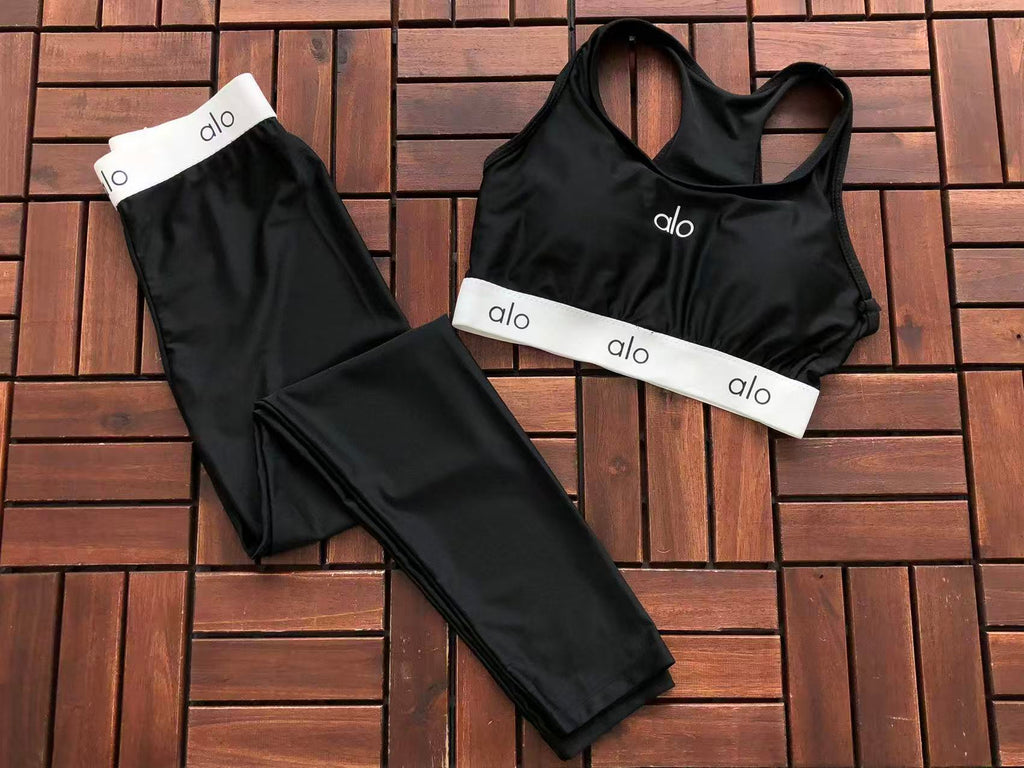 Alo Yoga Women's Bra & Leggings Set