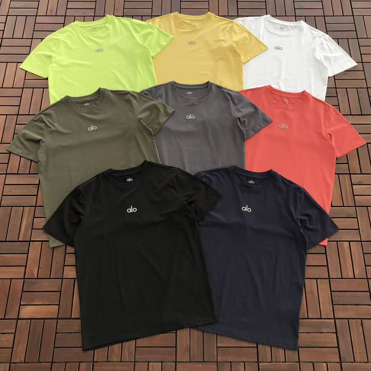 Alo Yoga T-Shirt