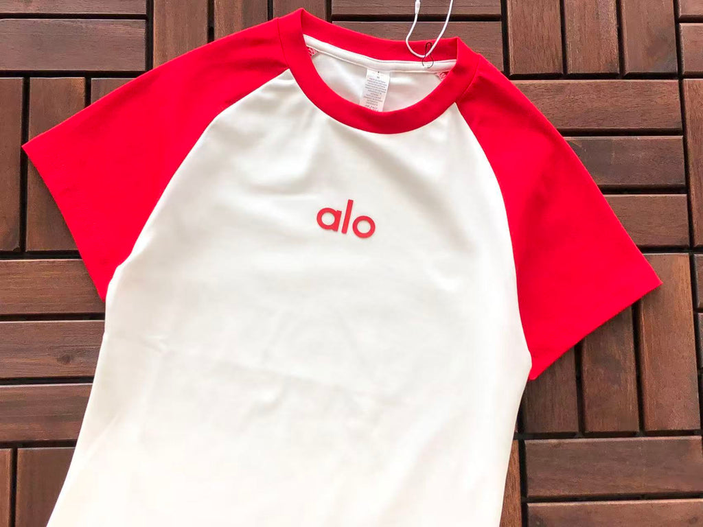 Alo Yoga Women's T-Shirt