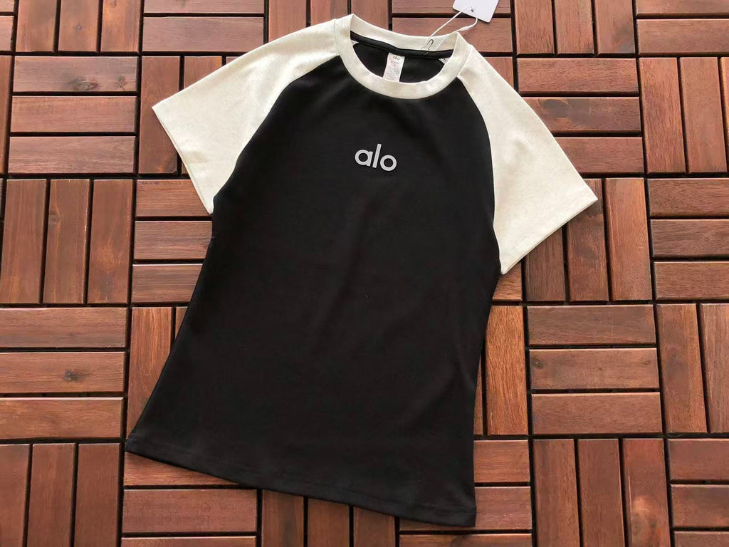 Alo Yoga Women's T-Shirt