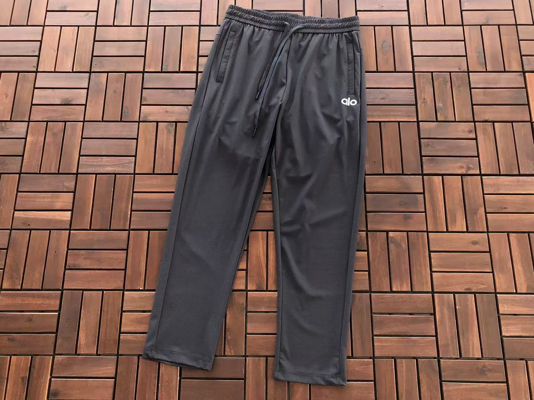 Alo Yoga Trousers