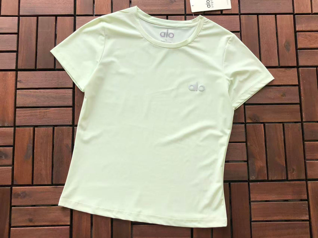 Alo Yoga Women's T-Shirt