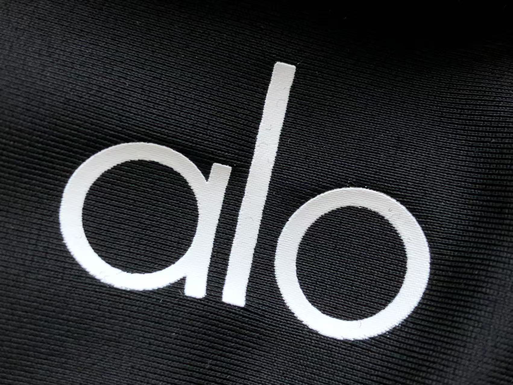 Alo Yoga Women's Bra & Leggings Set