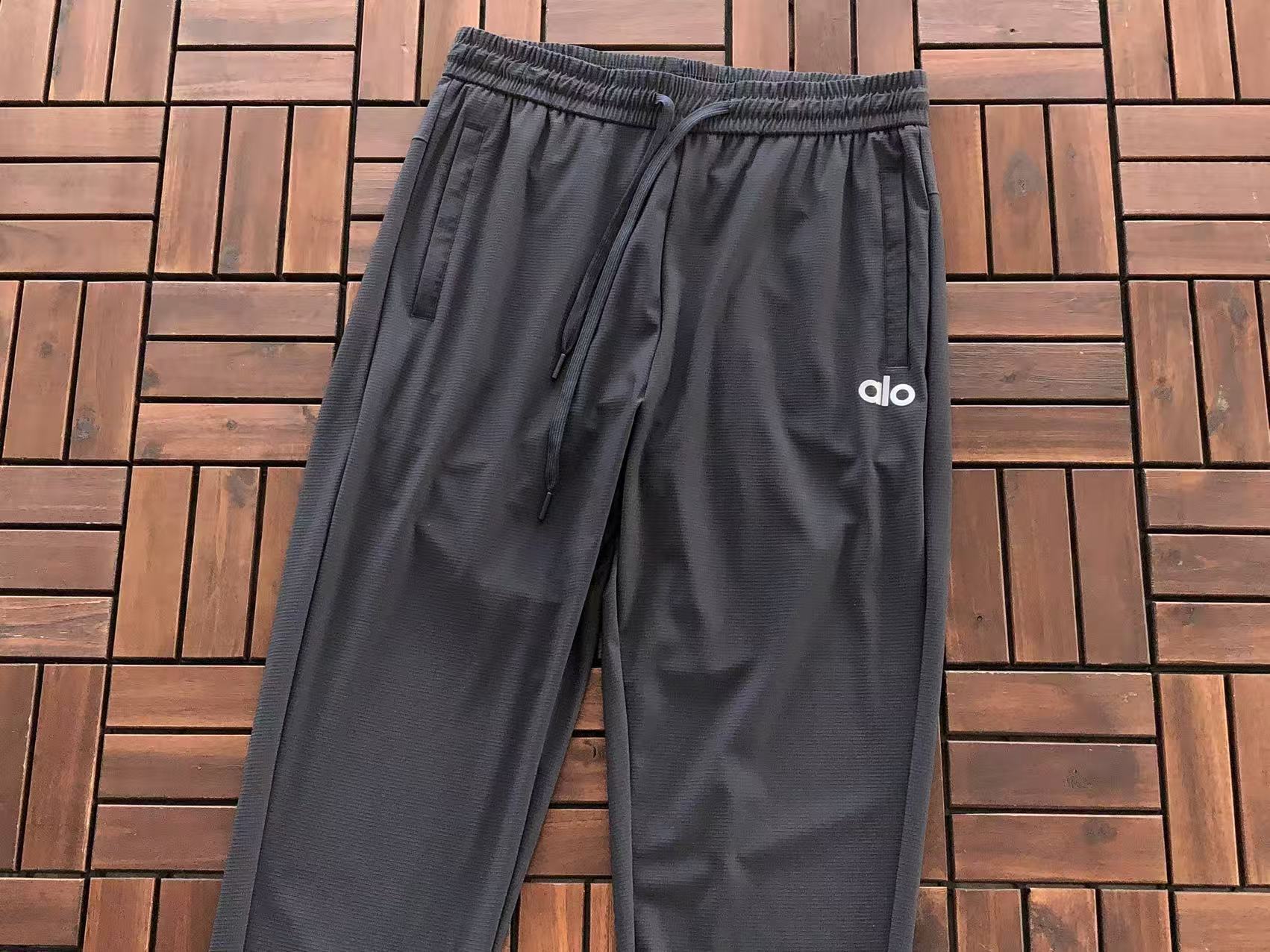 Alo Yoga Trousers