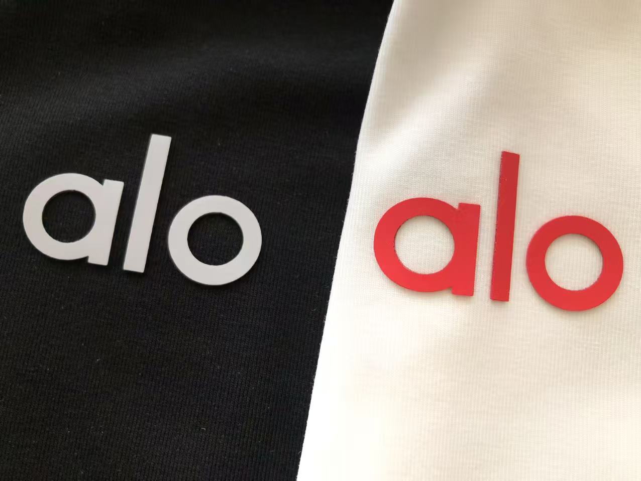Alo Yoga Women's T-Shirt