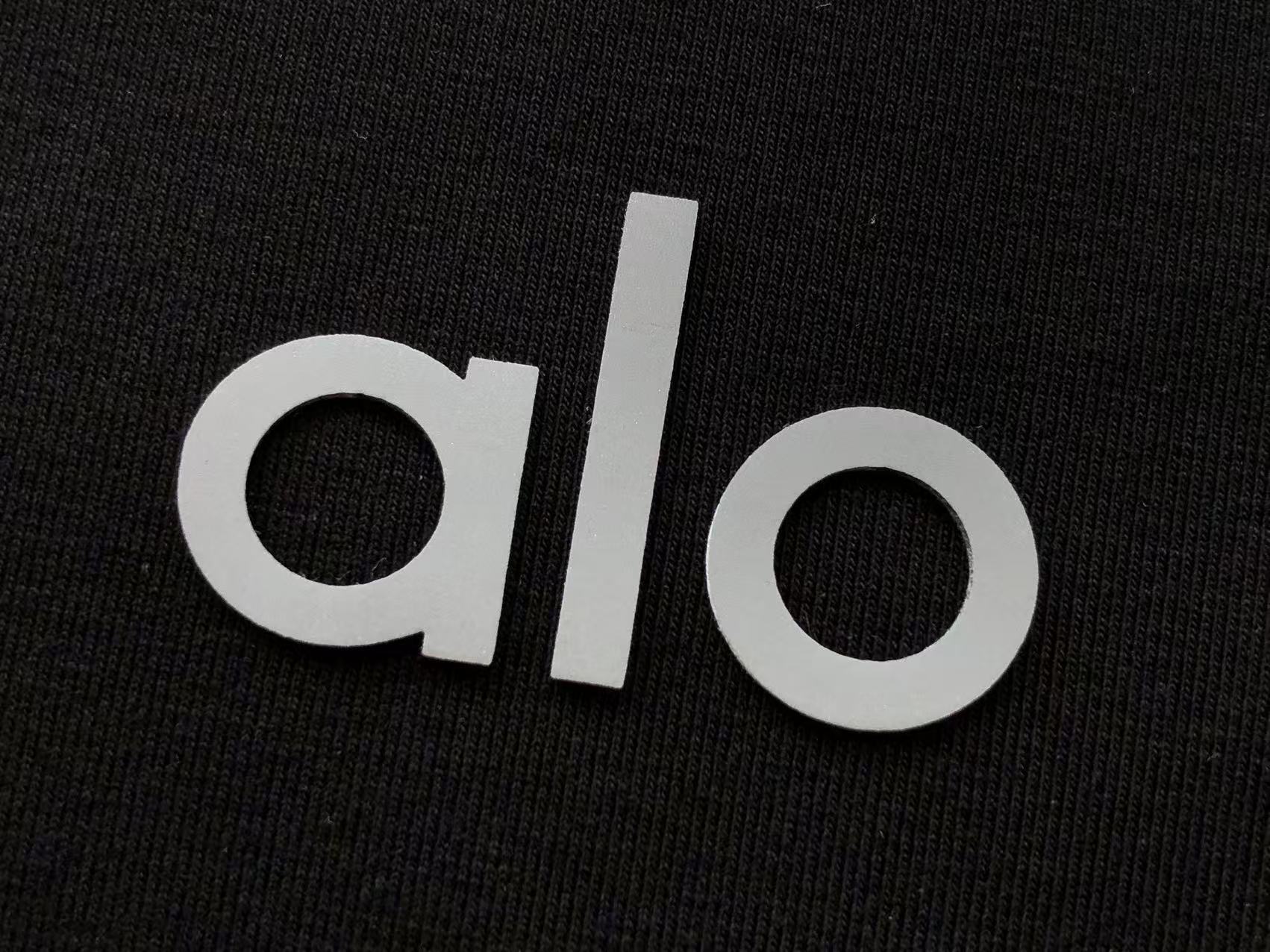 Alo Yoga Women's T-Shirt