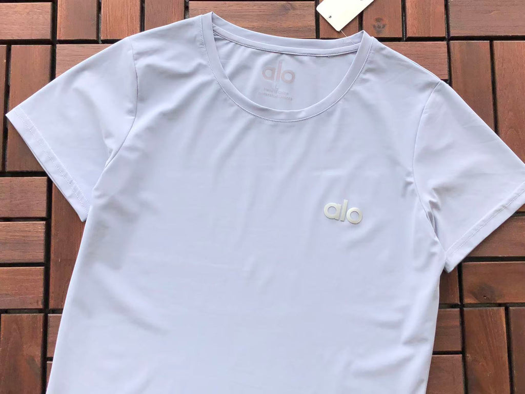 Alo Yoga Women's T-Shirt