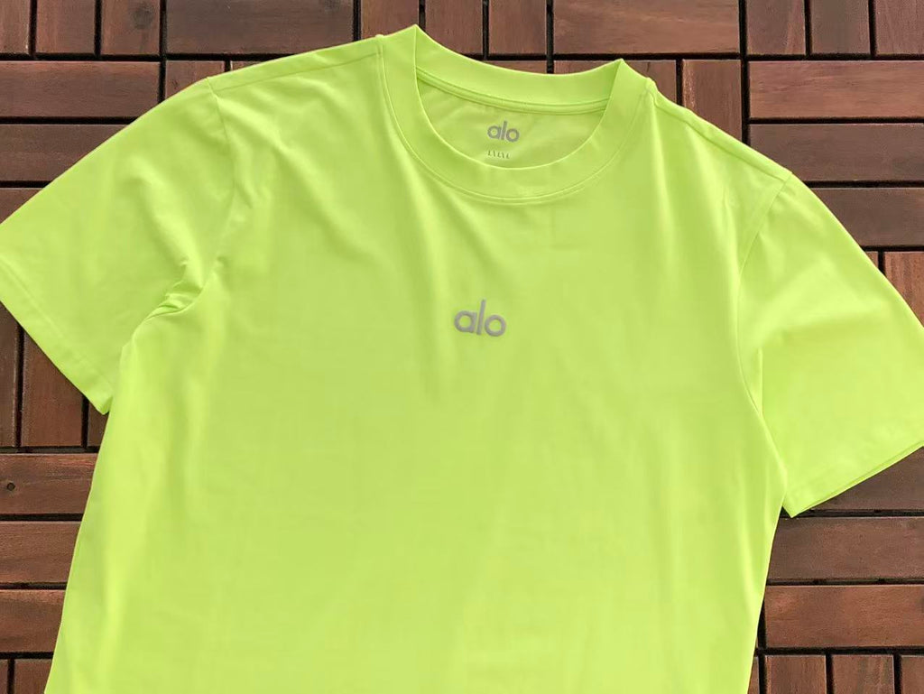 Alo Yoga T-Shirt