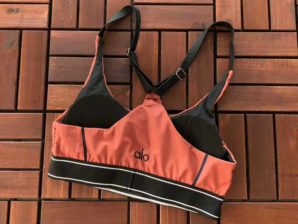 Alo Yoga Women's Yoga Set