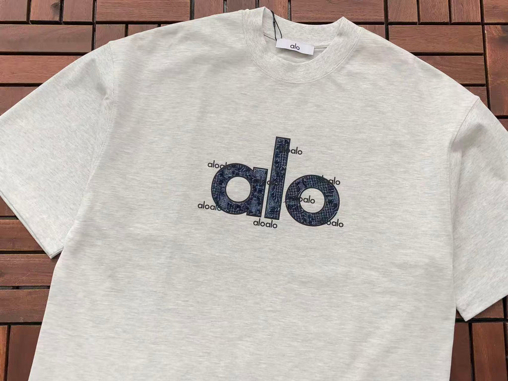Alo Yoga T-Shirt