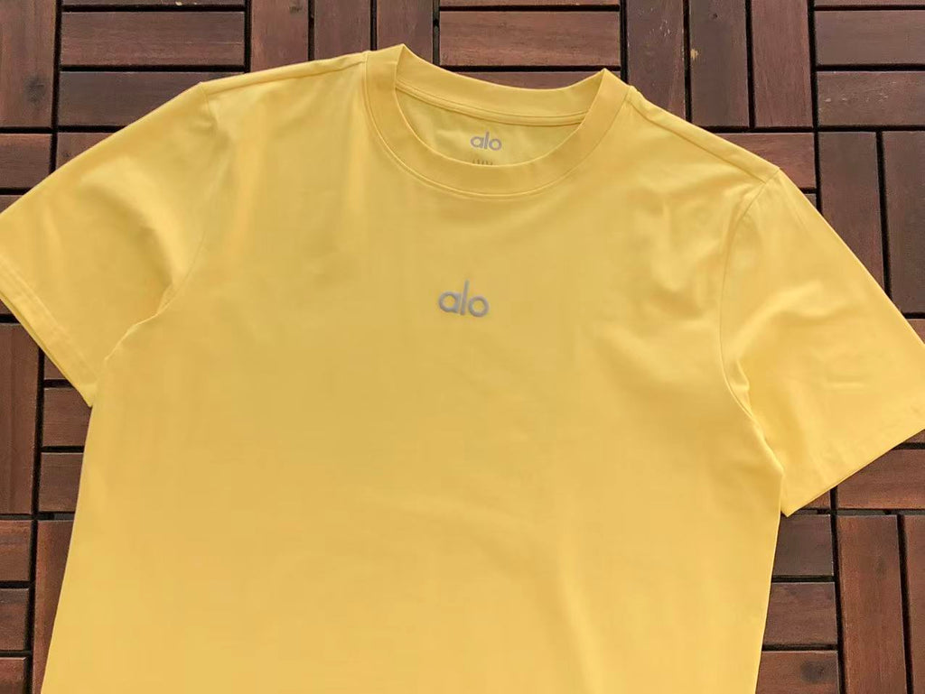 Alo Yoga T-Shirt
