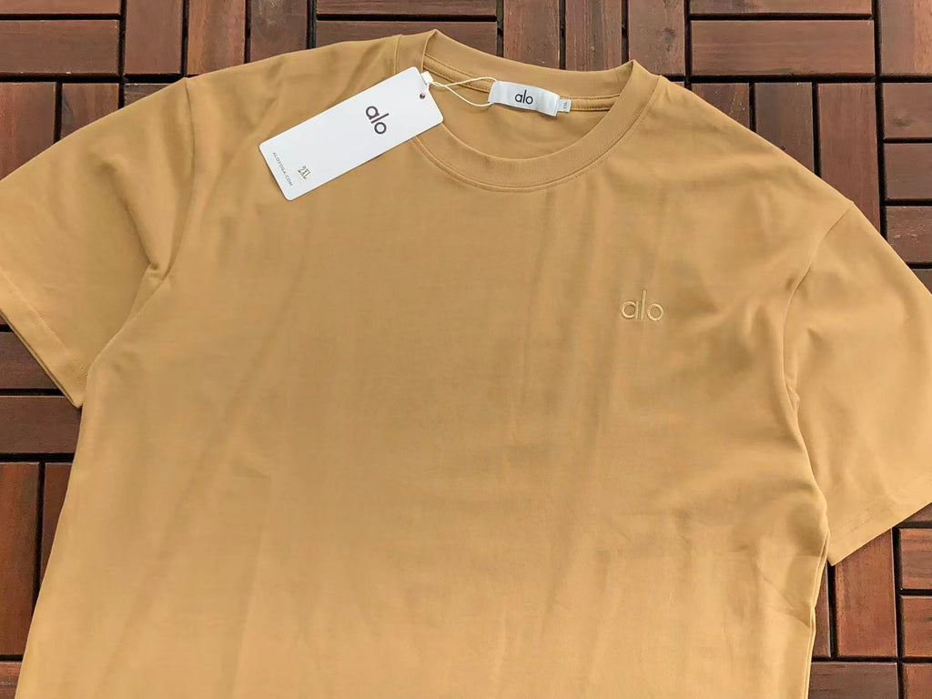 Alo Yoga T-Shirt