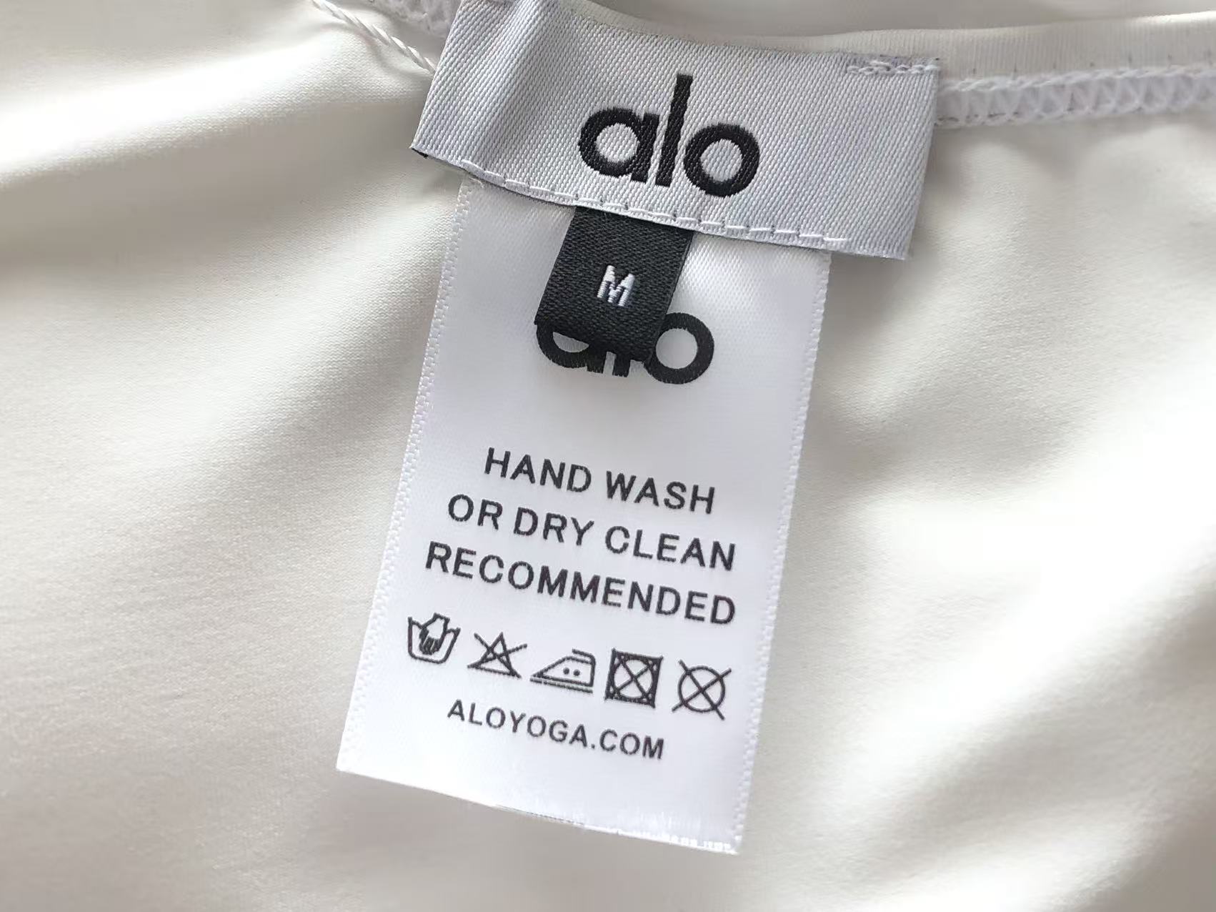 Alo Yoga Women's Yoga Set