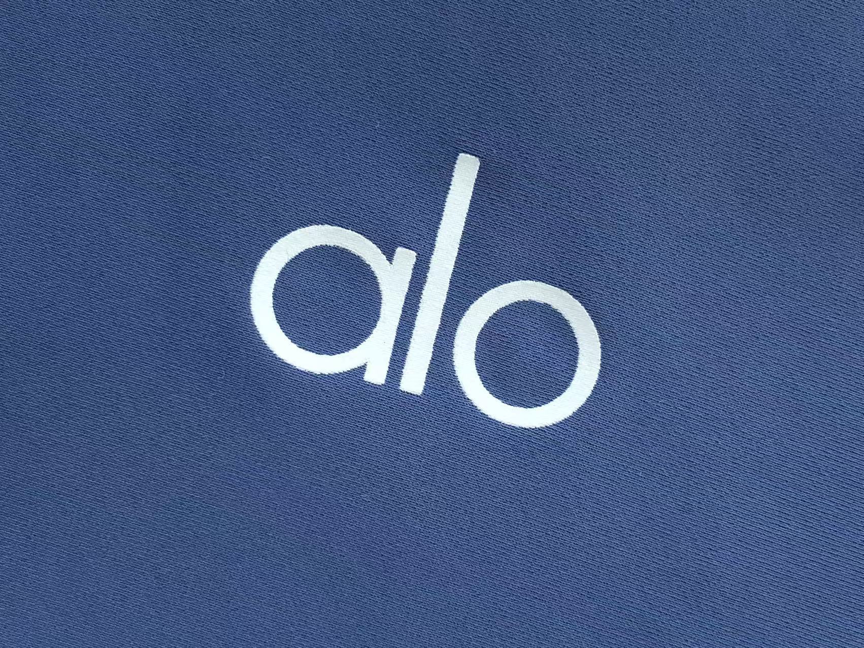 Alo Yoga Women's Yoga Set