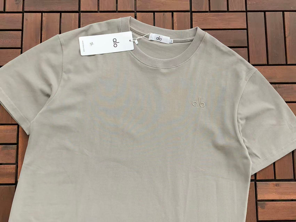 Alo Yoga T-Shirt