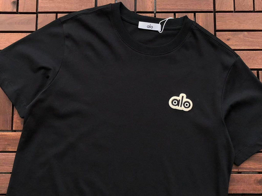 Alo Yoga T-Shirt