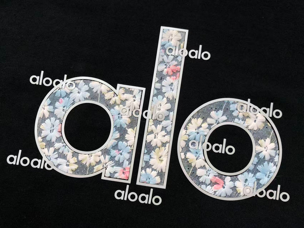 Alo Yoga T-Shirt