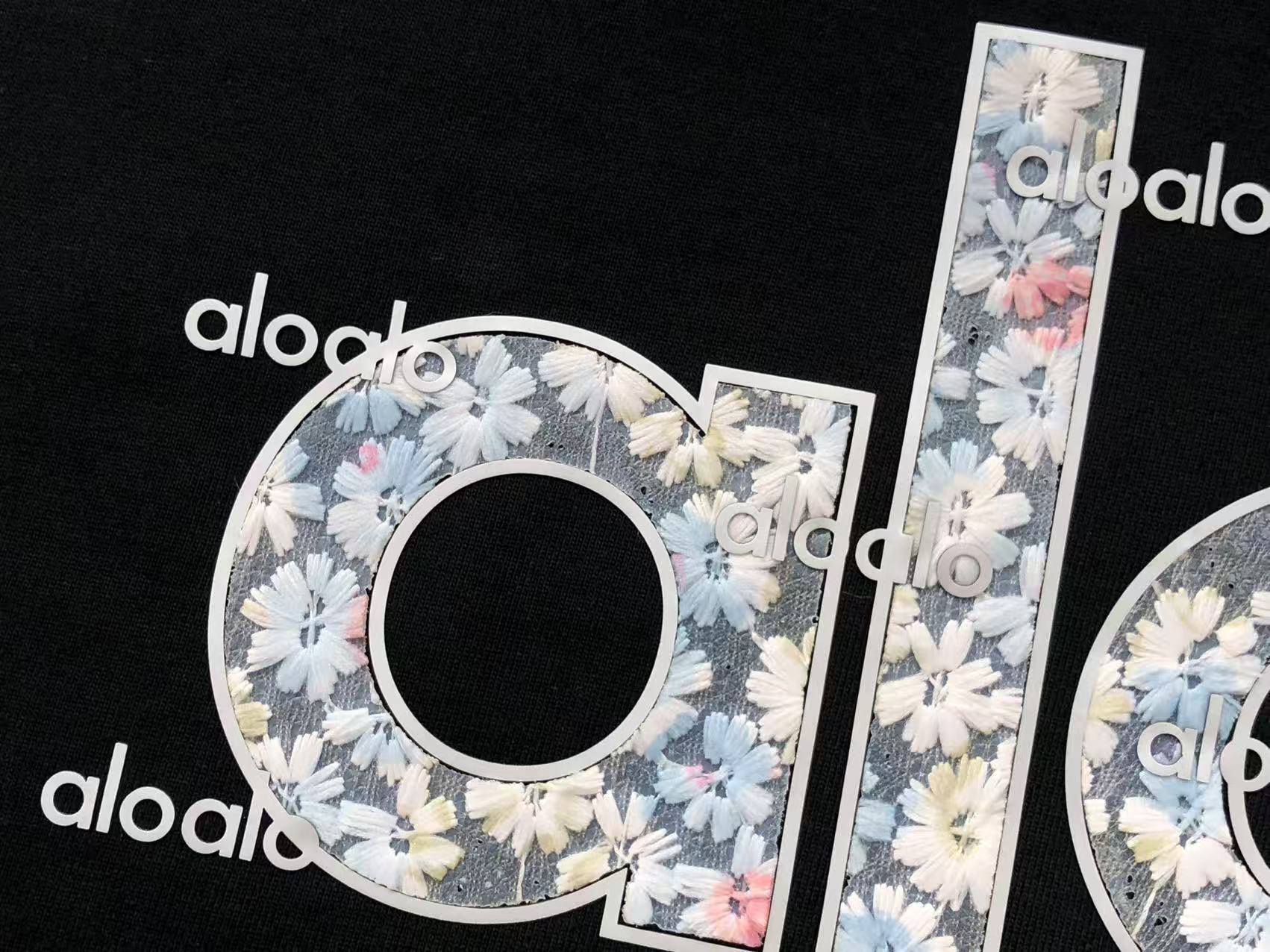 Alo Yoga T-Shirt