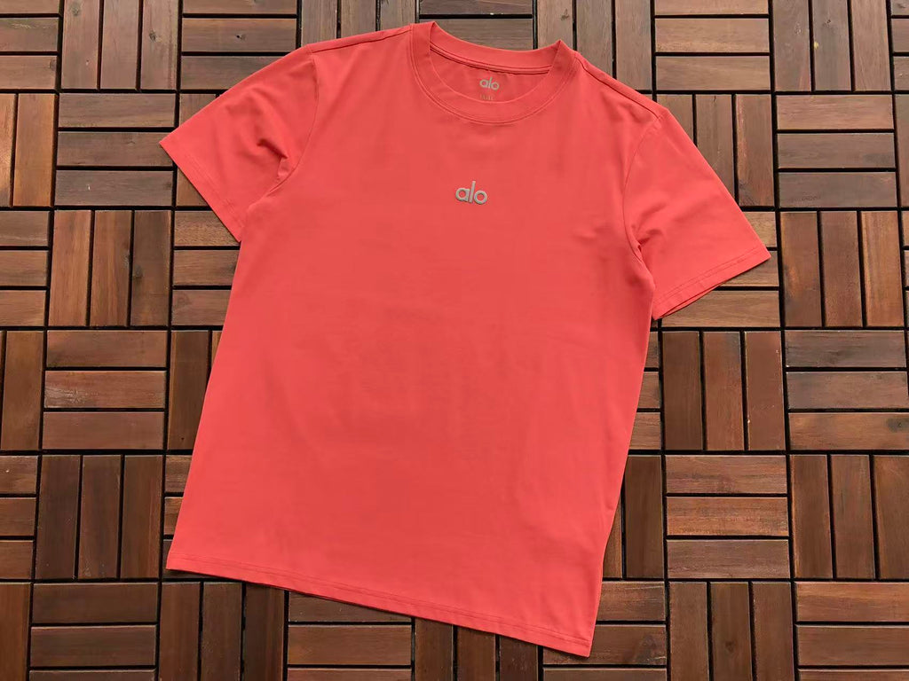 Alo Yoga T-Shirt