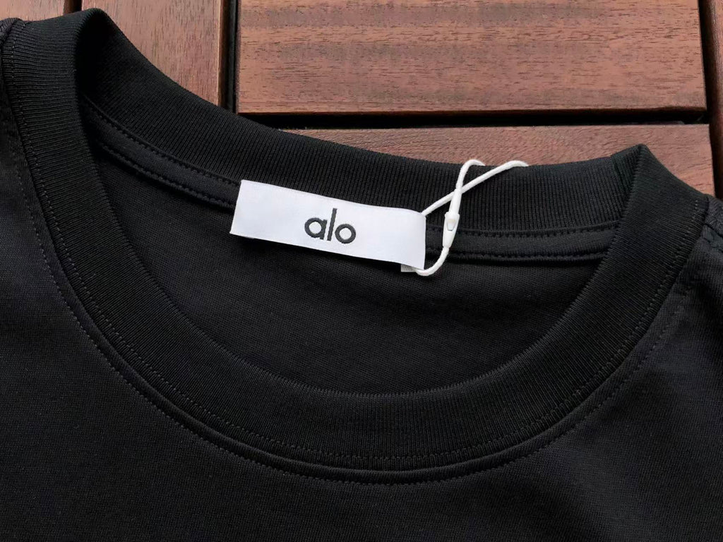 Alo Yoga T-Shirt