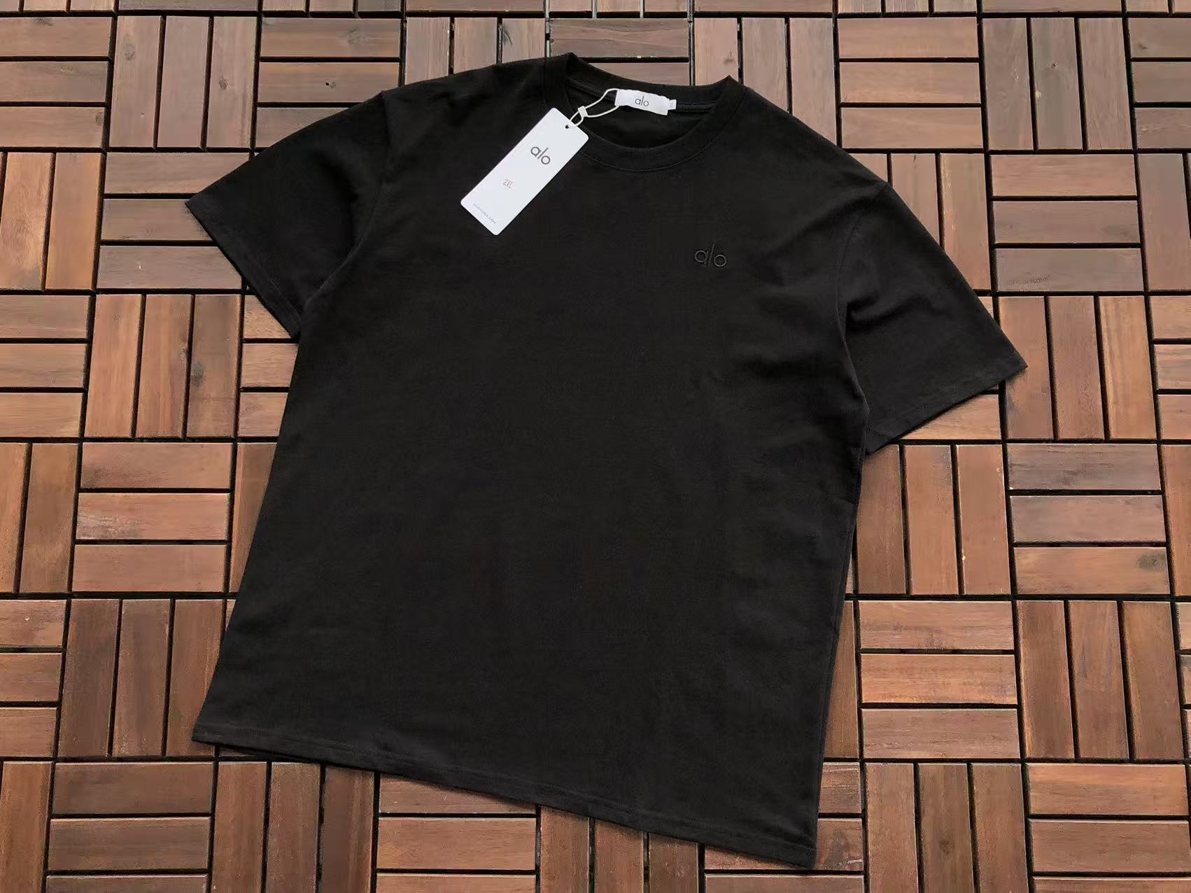 Alo Yoga T-Shirt