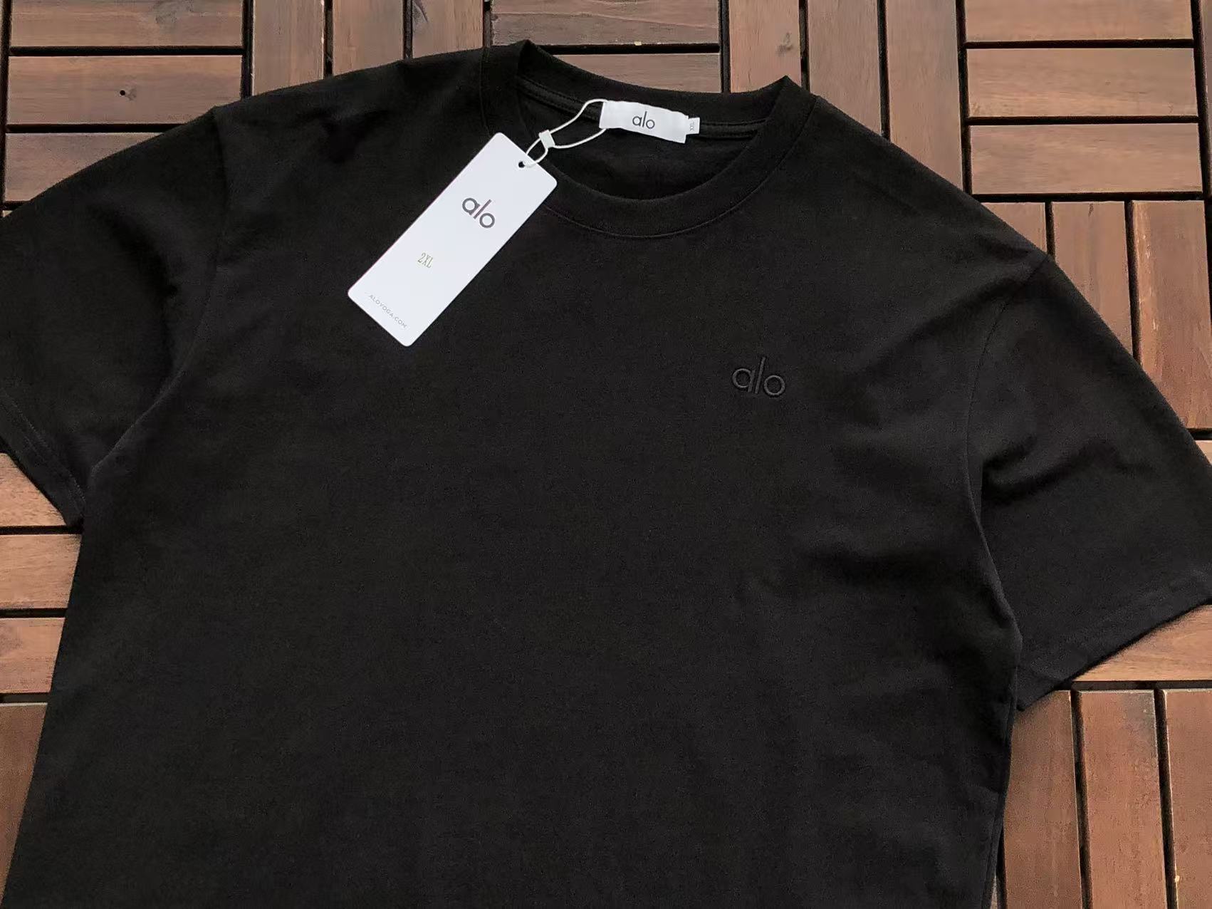 Alo Yoga T-Shirt