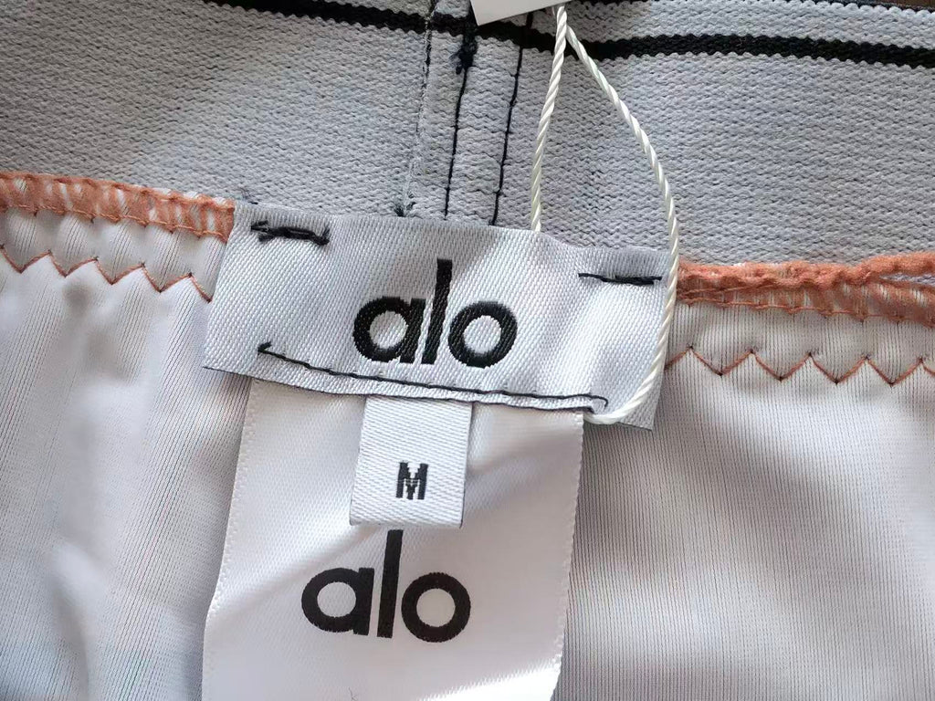 Alo Yoga Women's Yoga Set