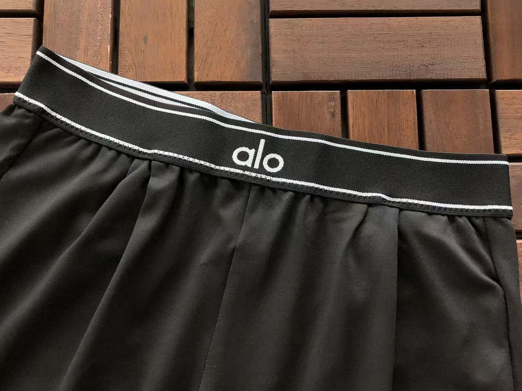 Alo Yoga Women's Yoga Set