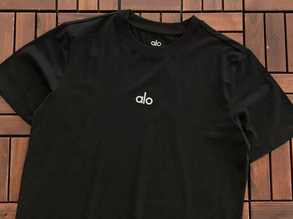 Alo Yoga T-Shirt