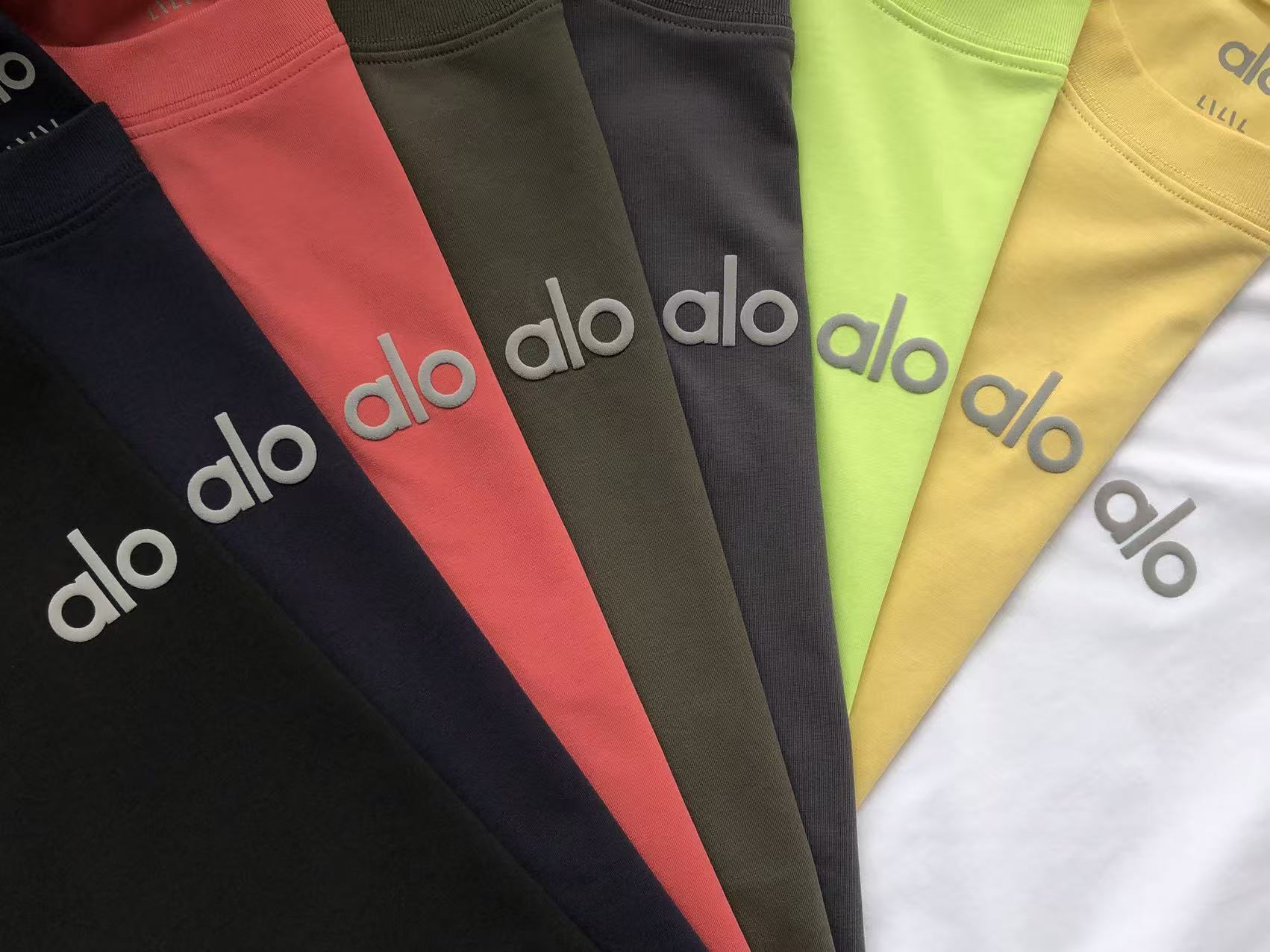 Alo Yoga T-Shirt