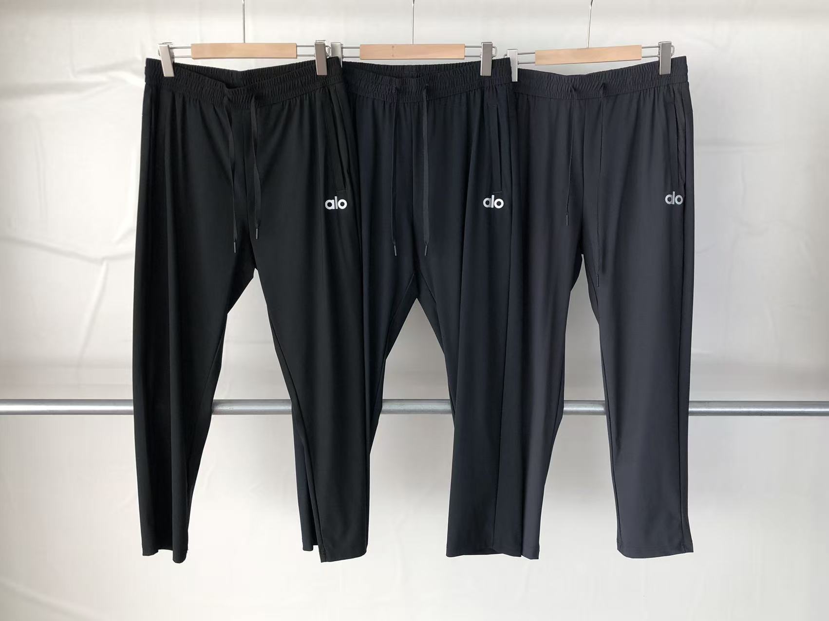 Alo Yoga Trousers