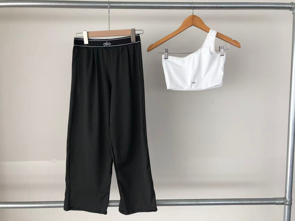 Alo Yoga Women's Yoga Set