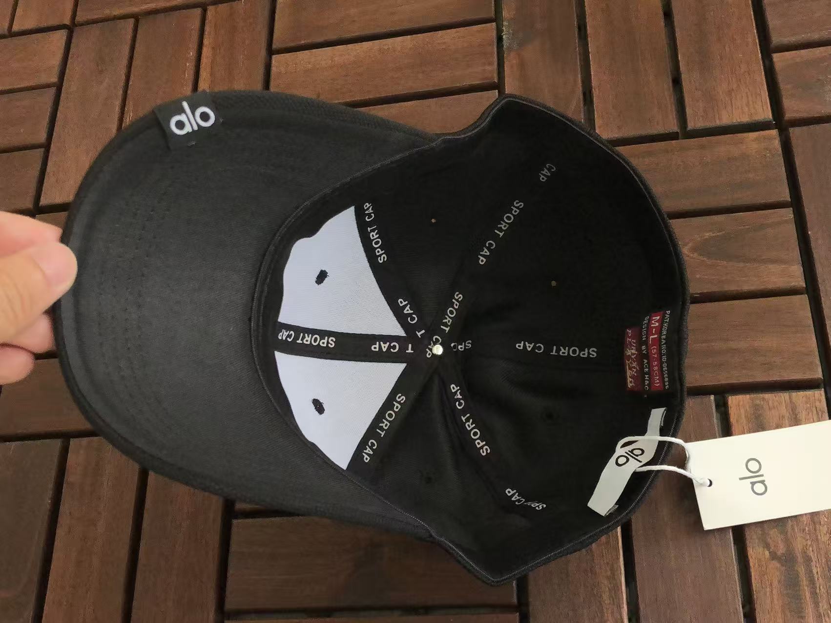 Alo Yoga Cap