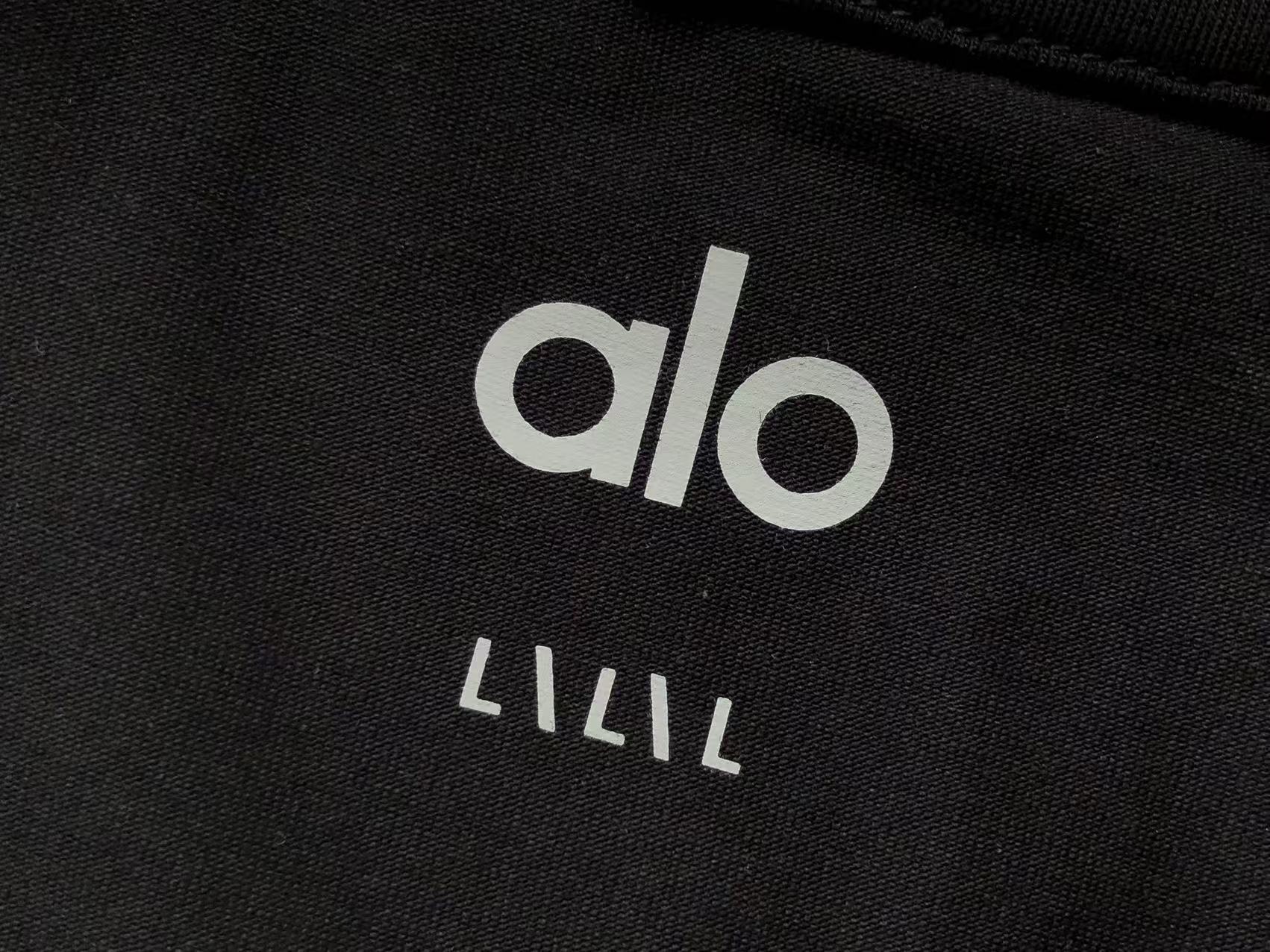Alo Yoga T-Shirt