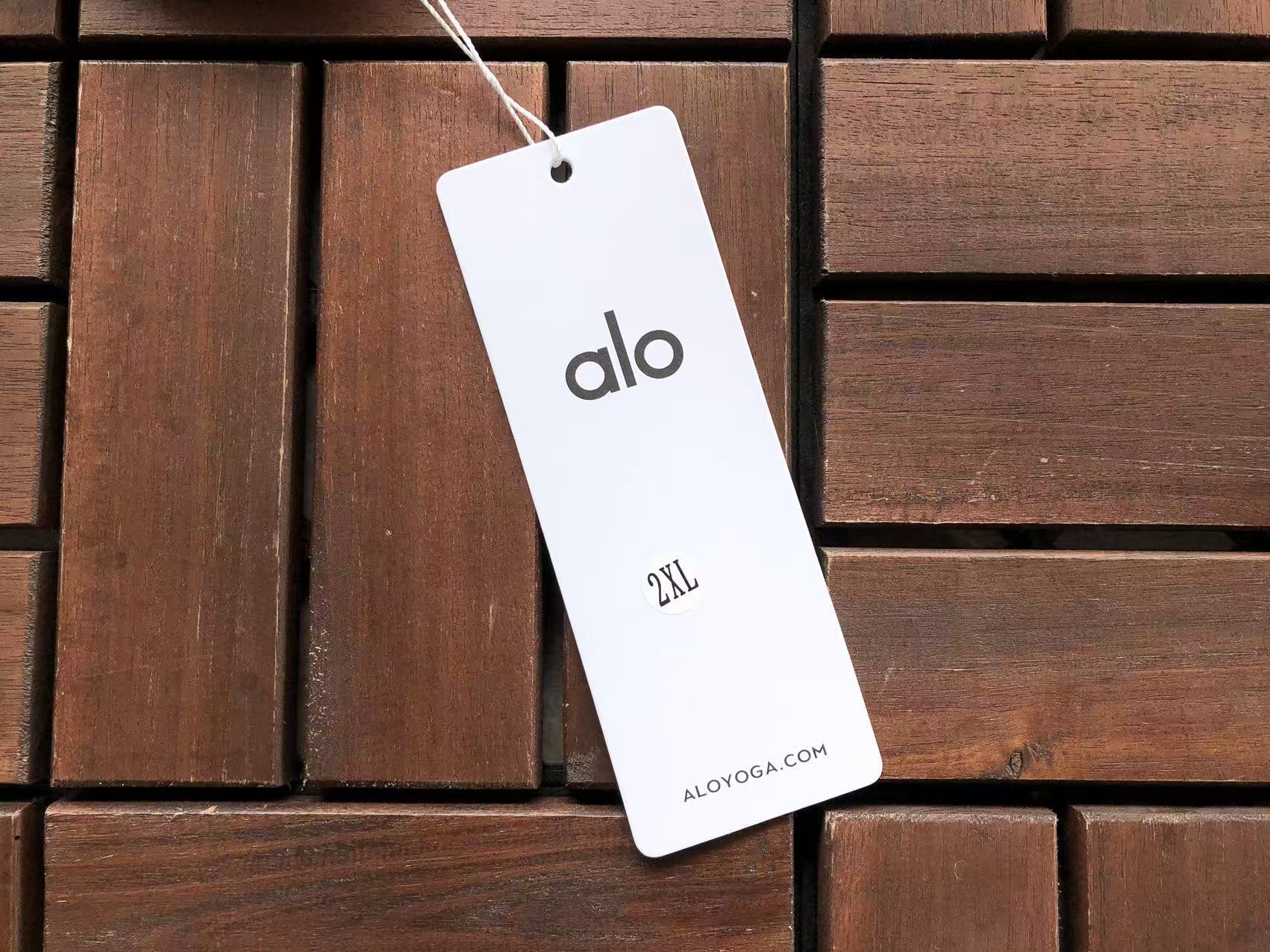 Alo Yoga T-Shirt