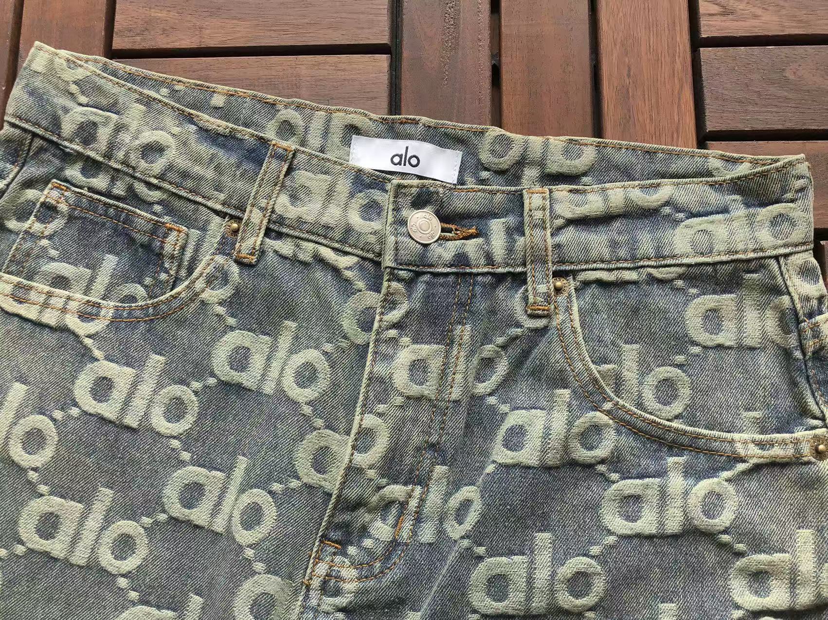 Alo Yoga Jacket & Pants Set
