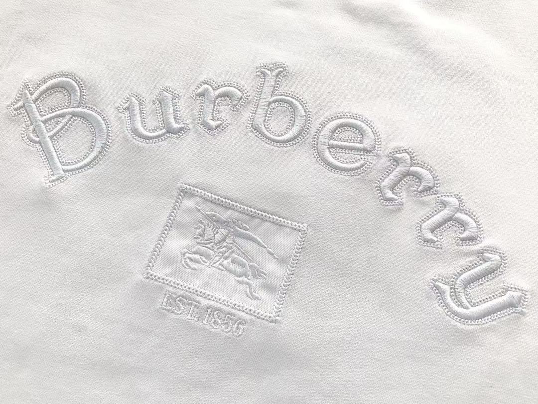 Burberry T-SHIRT